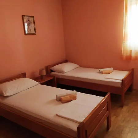 Lucija Apartament *