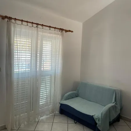Lucija Apartment *